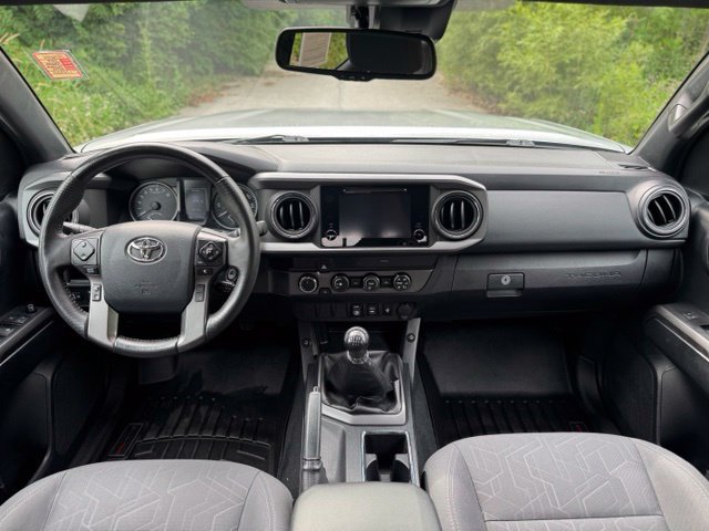 Used 2019 Toyota Tacoma TRD Off-Road AWD/4WD image 21