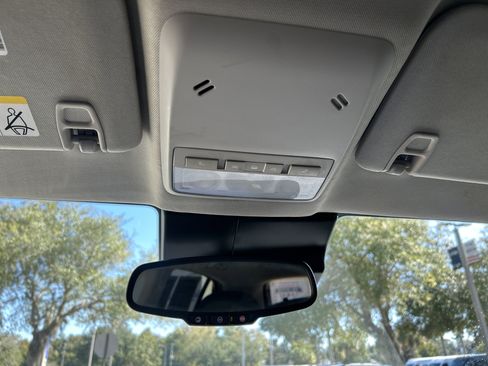 Used 2021 Buick Encore Preferred w/ Safety Package II image 28