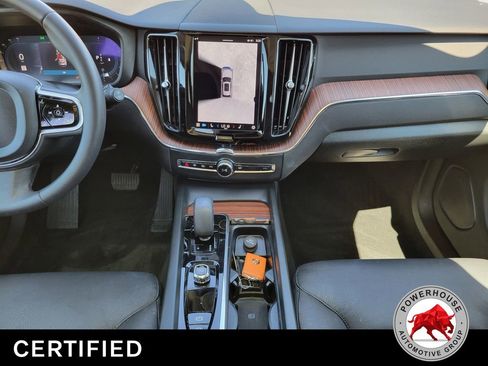 Used 2024 Volvo XC60 B5 Plus AWD/4WD image 21