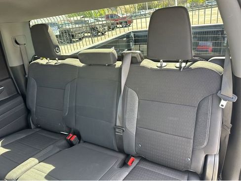 Certified 2025 Chevrolet Silverado 2500 LT w/ Convenience Package image 16