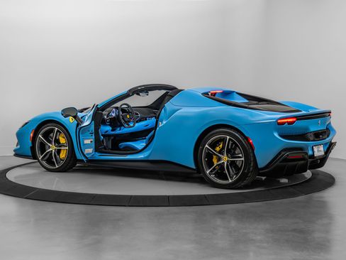 Certified 2025 Ferrari 296 GTS RWD image 2