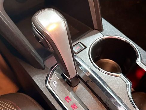 Used 2015 GMC Terrain SLE w/ Convenience Package image 16