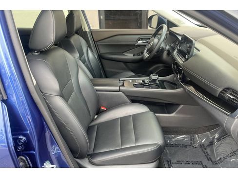 Used 2023 Nissan Rogue SL w/ SL Premium Package FWD image 19