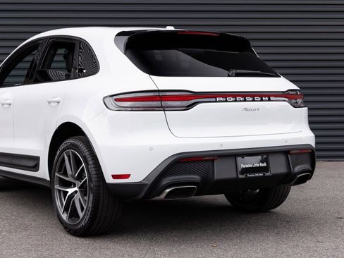 Certified 2026 Porsche Macan AWD/4WD image 11