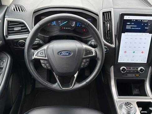 Certified 2024 Ford Edge SEL AWD/4WD image 15
