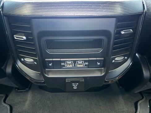 Used 2022 RAM 1500 Limited w/ Body Color Bumper Group AWD/4WD image 19