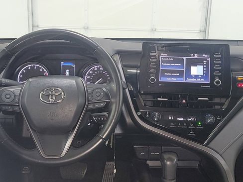 Used 2023 Toyota Camry SE image 15