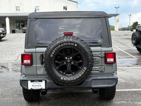 Used 2020 Jeep Wrangler Sport image 5