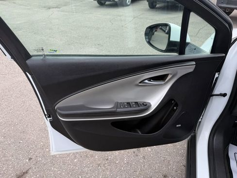 Used 2013 Chevrolet Volt Premium w/ Premium Trim Package FWD image 22