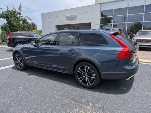 Used 2019 Volvo V90 T5 Cross Country w/ Protection Package Premier AWD/4WD image 4