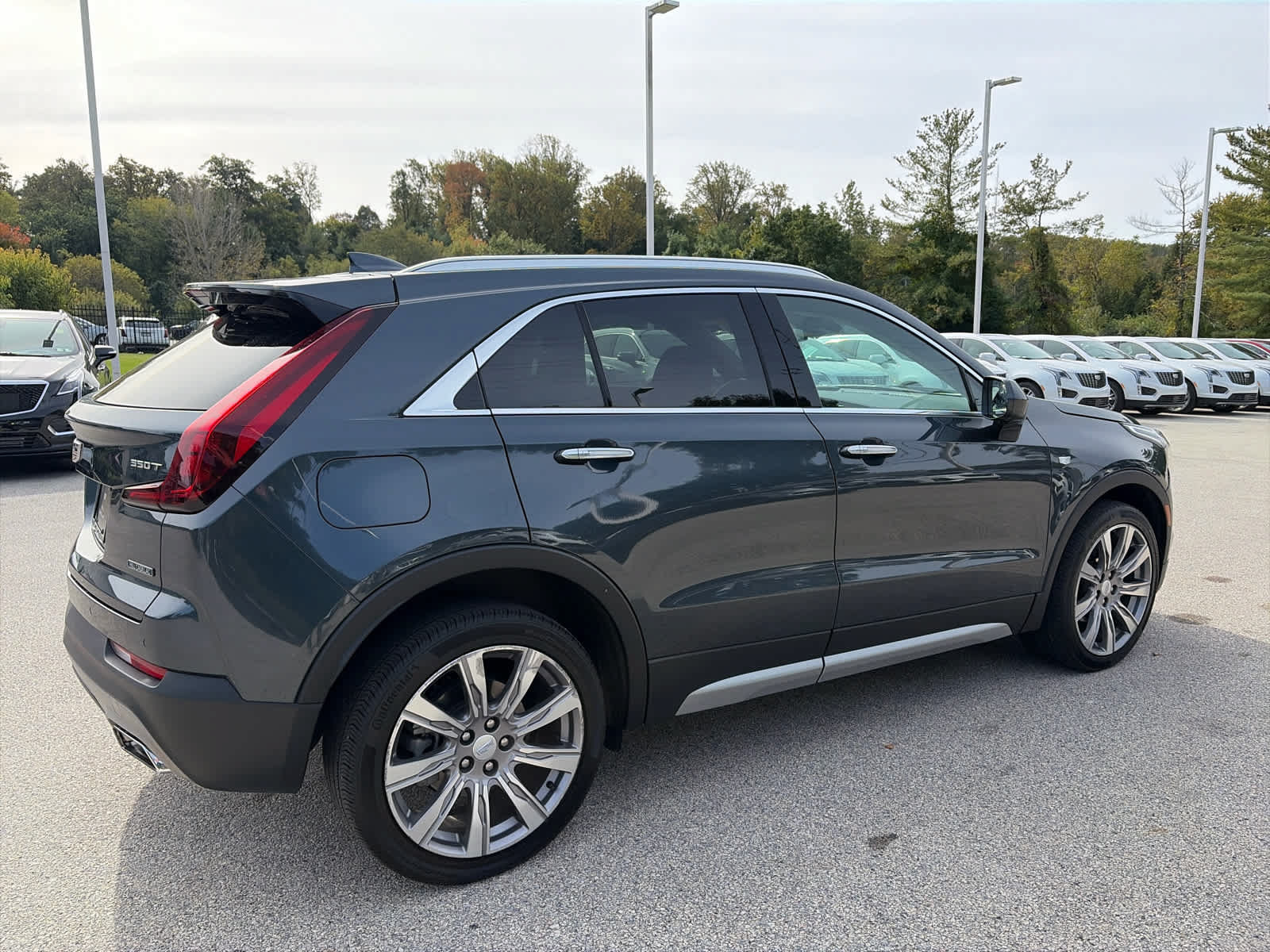 Used 2020 Cadillac XT4 Premium Luxury AWD/4WD image 4