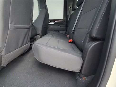 New 2026 GMC Sierra 2500 SLE w/ Preferred Package image 28
