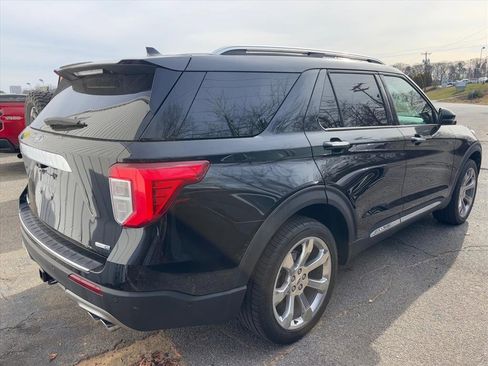 Used 2020 Ford Explorer Platinum w/ Premium Technology Package image 6