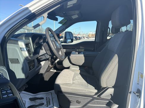Used 2024 Ford F250 XLT image 12