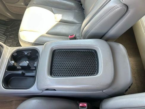 Used 2004 Chevrolet Silverado 1500 w/ Z71 Convenience Package 2 image 26