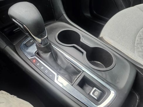 Used 2023 Chevrolet Equinox LS AWD/4WD image 21