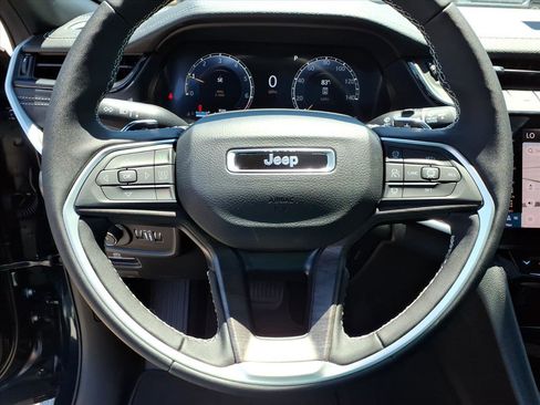 New 2026 Jeep Grand Cherokee Limited AWD/4WD image 24