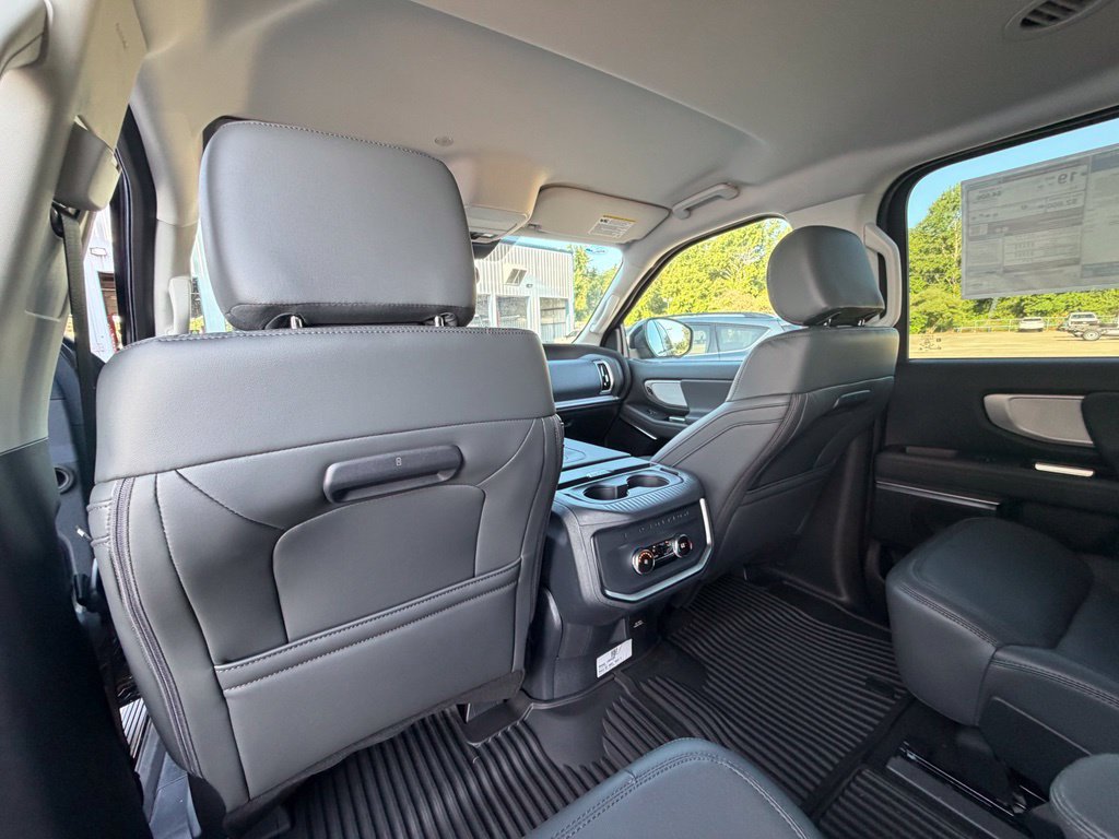 New 2026 Ford Expedition Max Active RWD image 21