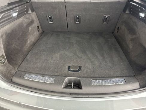 Used 2024 Cadillac XT4 Premium Luxury image 23