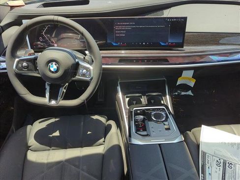 New 2025 BMW 760i xDrive w/ Executive Package image 14