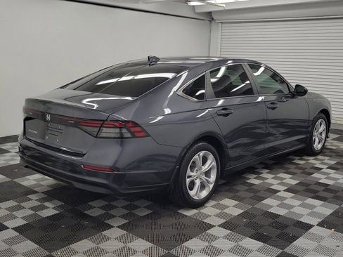 Certified 2025 Honda Accord LX image 6