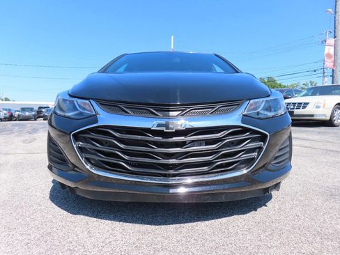 Used 2019 Chevrolet Cruze LT w/ RS Package FWD image 5