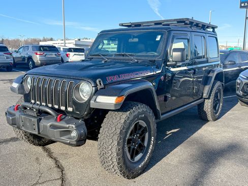 Used 2018 Jeep Wrangler Unlimited Rubicon w/ Steel Bumper Group image 3