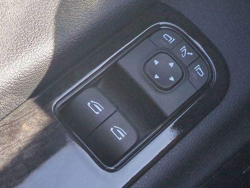 Used 2024 Mercedes-Benz Sprinter 144 Cargo image 22