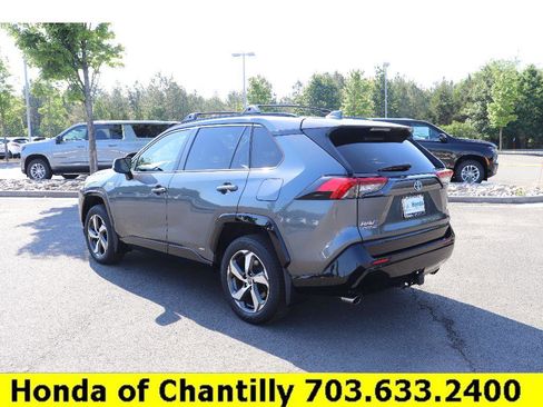 Used 2021 Toyota RAV4 SE w/ Weather & Moonroof Package AWD/4WD image 5