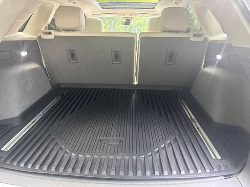 Used 2021 Cadillac XT5 Premium Luxury w/ LPO, Floor Liner Package FWD image 27