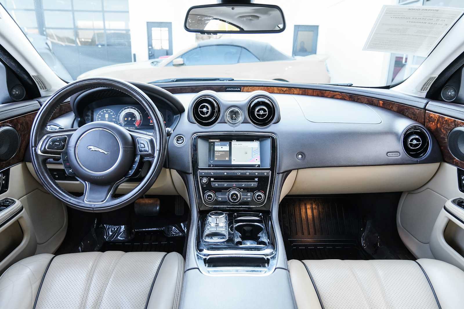 Used 2017 Jaguar XJ R-Sport RWD image 24