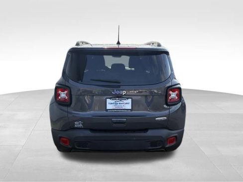 Used 2021 Jeep Renegade Latitude image 10