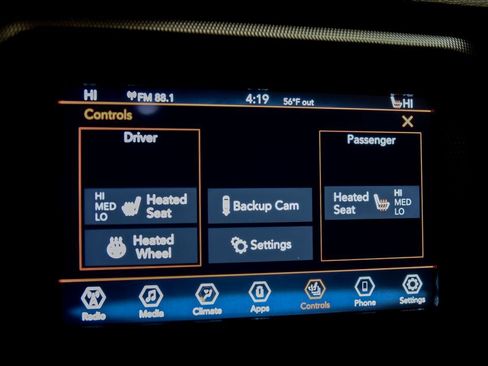 Used 2018 Jeep Wrangler Unlimited Sahara AWD/4WD image 25