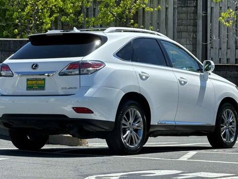 Used 2013 Lexus RX 450h AWD w/ Navigation Pkg image 4