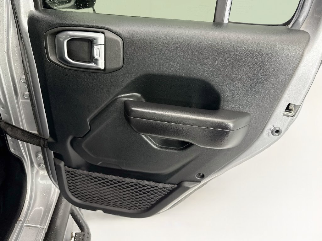 Used 2021 Jeep Wrangler Unlimited Sport AWD/4WD image 25