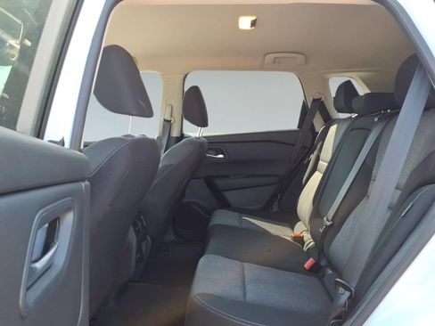 Used 2026 Nissan Rogue SV w/ Cold Weather Package FWD image 11