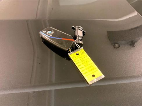 Certified 2025 BMW M5 w/ Executive Package image 30