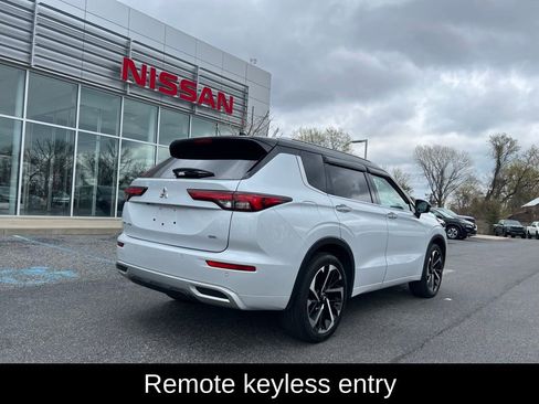 Used 2024 Mitsubishi Outlander SEL AWD/4WD image 9