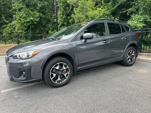 Used 2020 Subaru Crosstrek 2.0i Premium w/ Moonroof Package 2 AWD/4WD image 1