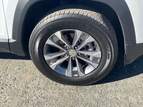 Used 2025 Chevrolet Equinox LT image 31