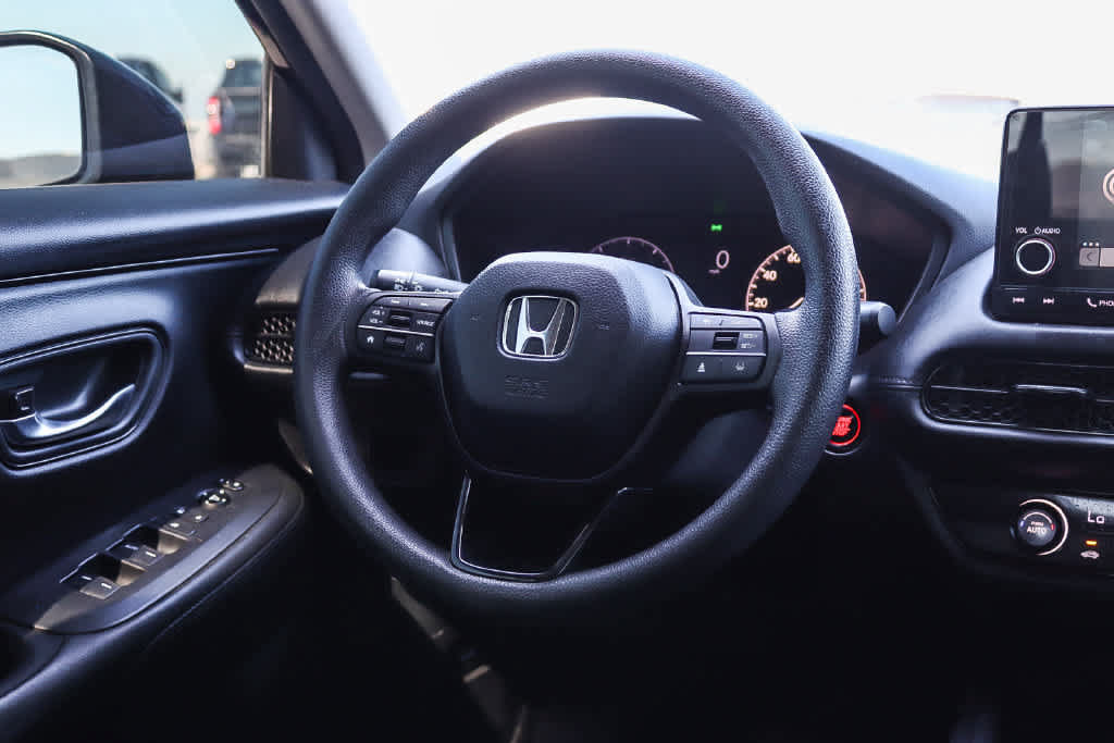 Used 2025 Honda HR-V LX image 14