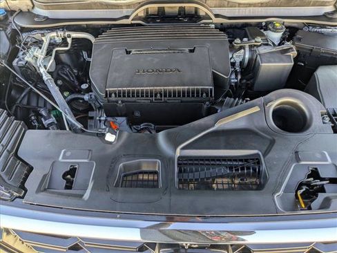 Used 2024 Honda Pilot Elite image 24