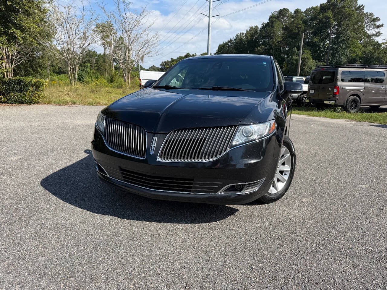 Used 2015 Lincoln MKT AWD image 28