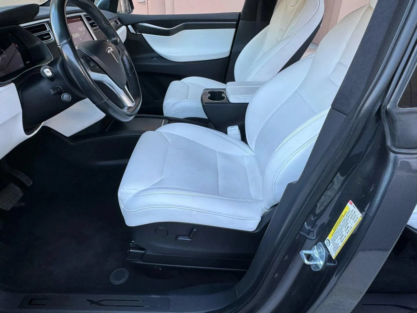Used 2018 Tesla Model X 100D AWD/4WD image 7