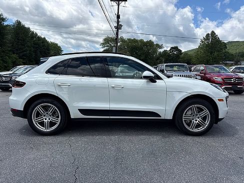 Used 2018 Porsche Macan S image 7