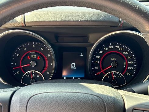 Used 2015 Chevrolet SS image 21