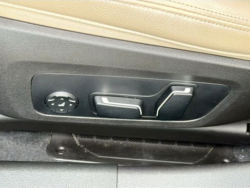 Used 2025 BMW 330i Sedan w/ Parking Assistance Package image 24