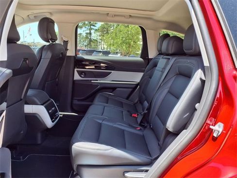 New 2025 Lincoln Nautilus Premier w/ Equipment Group 102A image 13