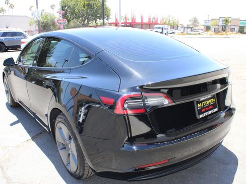 Used 2022 Tesla Model 3 Long Range AWD/4WD image 33