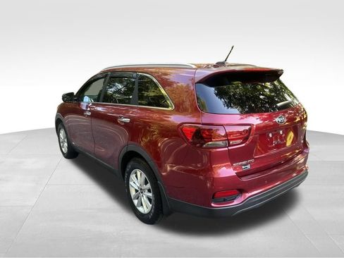 Used 2020 Kia Sorento LX w/ LX I4 Convenience Package AWD/4WD image 3